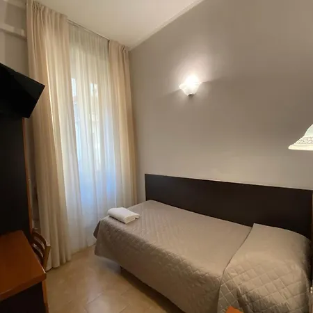 Hotel Atena Mediolan