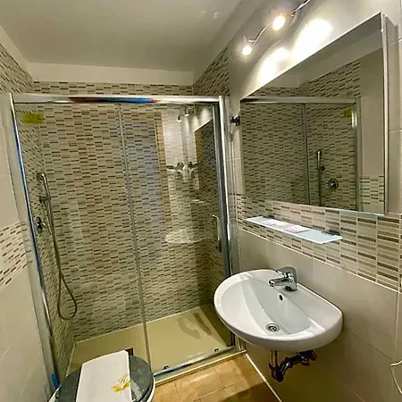 Hotel Atena 2*