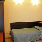 Atena Hotel Mediolan