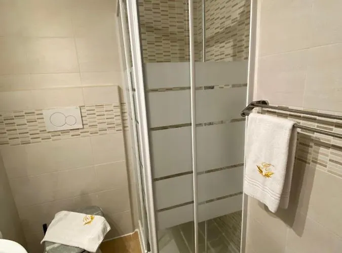 Atena 2* Milánó